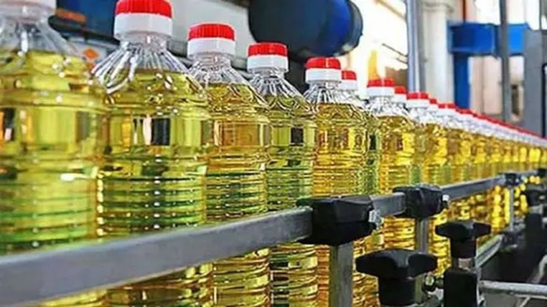 চাহিদার অর্ধেকও মিলছে না ভোজ্যতেল...