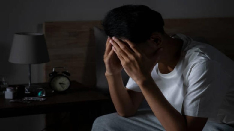 ঘুমের মধ্যে দম আটকে যাওয়া কীসের লক্ষণ? সমাধান কী?...