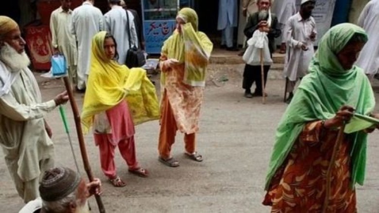 পাকিস্তানের ৩.৮ কো‌টি ভিক্ষুক বছ‌রে আয় ক‌রেন  ৪২ ...