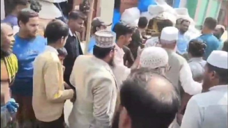 প্রচারণায় বাধার অভিযোগে নারায়ণগঞ্জে  বিএনপি-জামায়াত সংঘর্ষ, আহত ৫