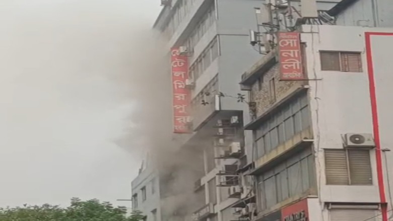 মিরপুরে বহুতল ভবনের আগুন, উদ্ধার ২৪ জন