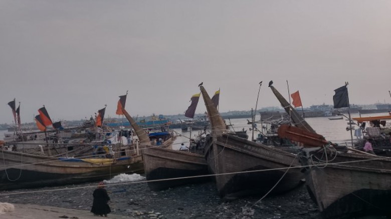 ডিজেল সংকটে স্থবির চট্টগ্রাম বন্দর ও মৎস