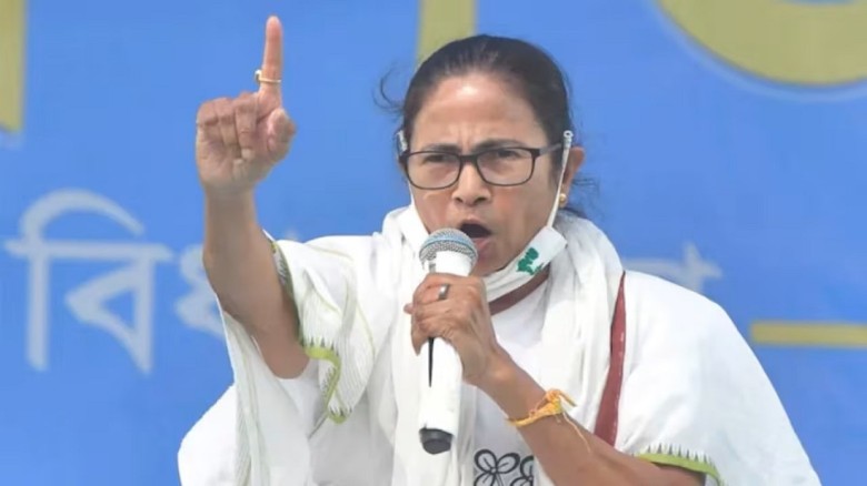 মমতা ক্ষমতা আঁকড়ে থাকতে চাইছেন: বিজেপি