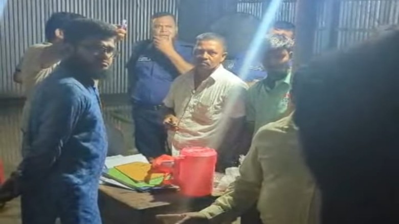 ভাঙ্গুড়ায় ক্ষতিকারক রাসায়নিক দ্রব্য দি
