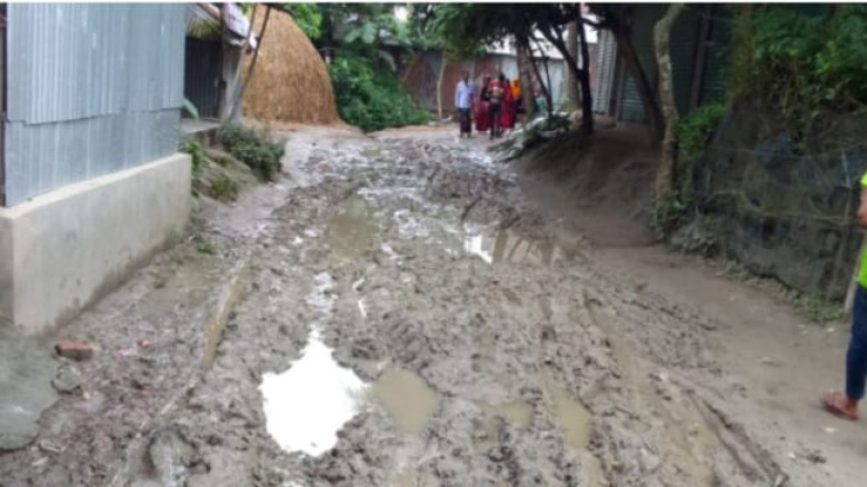 ভাঙ্গুড়ায় ৩০ হাজার মানুষের রাস্তা ৫৫ ব