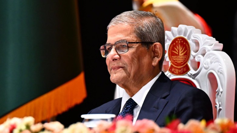 গার্ড অব অনারে বঙ্গভবনে বরণ করা হলো নতুন