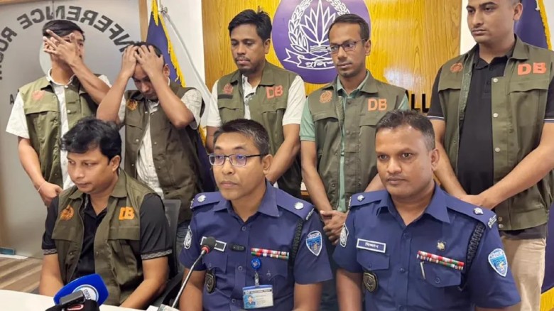 কুমিল্লায় স্কুলছাত্রীকে ধর্ষণের পর হত্য