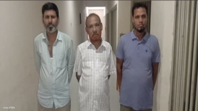 ভাঙ্গুড়ায় ঋণ ও টিনের ঘরের প্রলোভনে অর্
